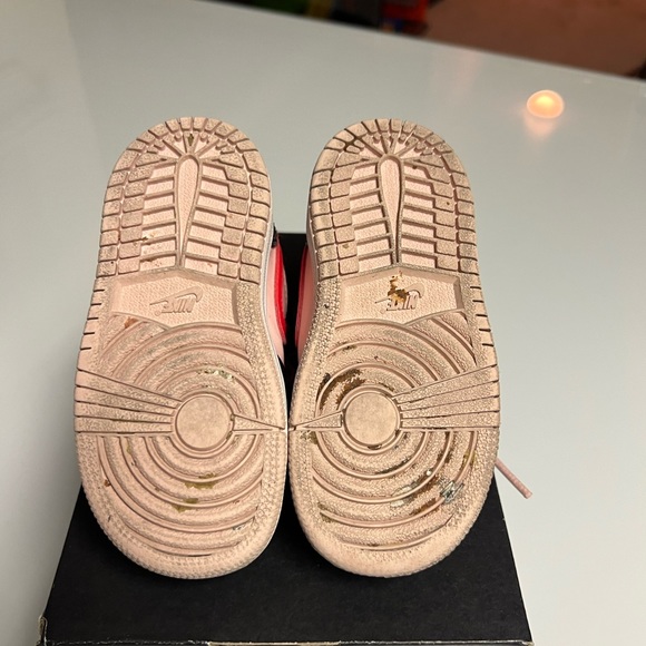 JORDAN - 1 MID 7C TODDLER ATMOSPHERE INFRARED 23 BLACK - Picture 6 of 9